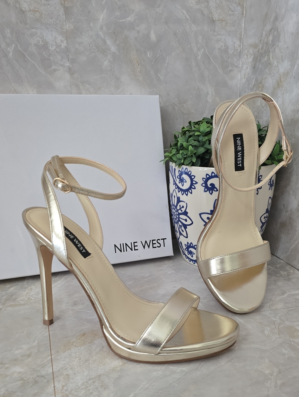 Nine West Loola3 Metallic Gold Ankle Strap Stiletto Sandals Size 9 NIB